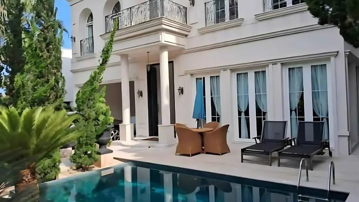 Foto 1 de Casa com 3 quartos à venda, 564m2 em Itajai - SC