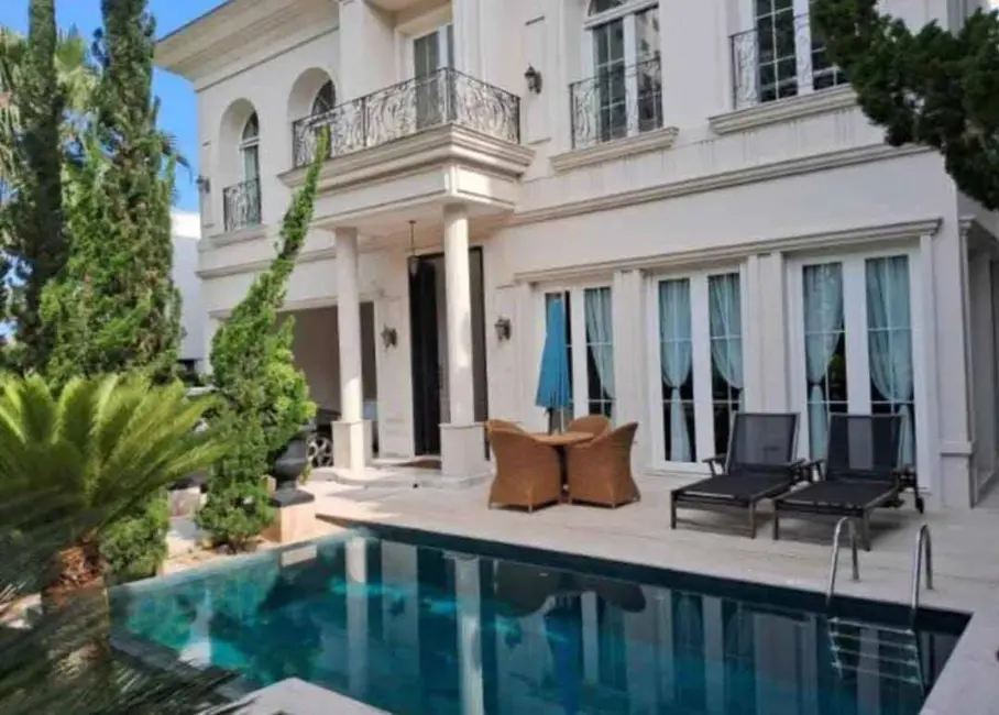 Foto 2 de Casa com 3 quartos para alugar, 564m2 em Itajai - SC