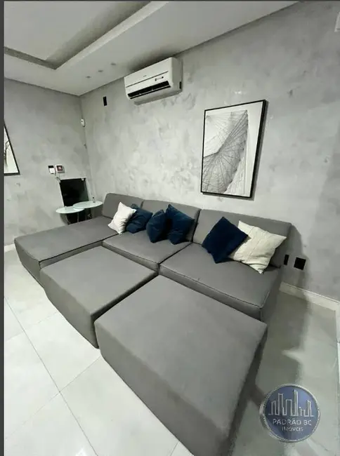 Foto 4 de Casa com 4 quartos à venda e para alugar, 300m2 em Balneario Picarras - SC