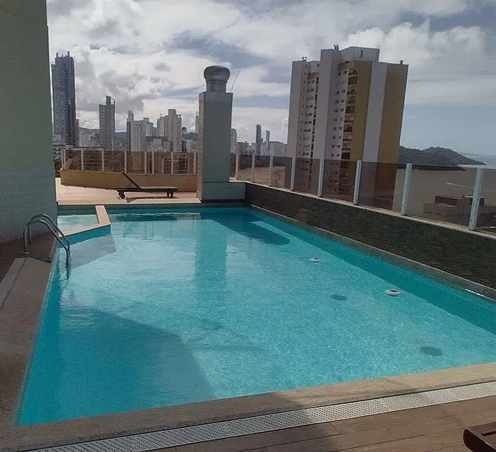 Apartamento com 2 quartos à venda, 72m2 em Centro, Balneario Camboriu - SC - imagem 2 Foto 2 de Apartamento com 2 quartos à venda, 72m2 em Centro, Balneario Camboriu - SC