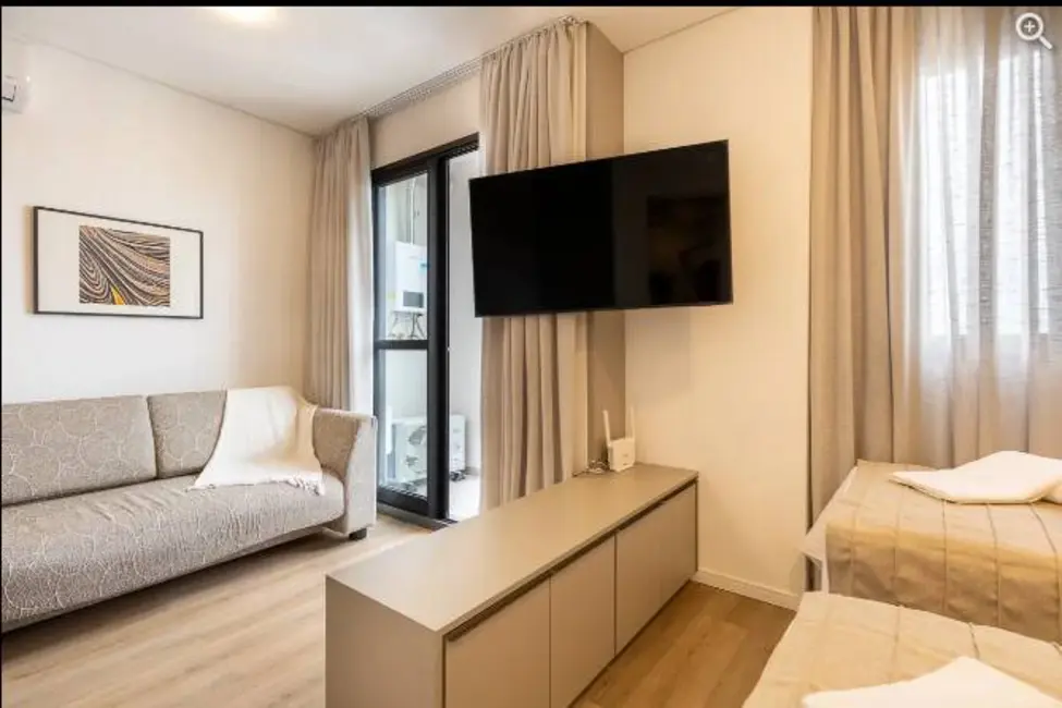 Foto 9 de Apartamento com 1 quarto à venda, 26m2 em Centro, Curitiba - PR