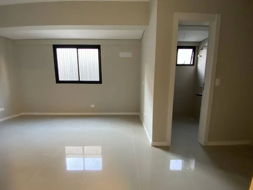 Apartamento com 1 quarto à venda, 23m2 em Centro, Curitiba - PR - imagem 1 Foto 1 de Apartamento com 1 quarto à venda, 23m2 em Centro, Curitiba - PR