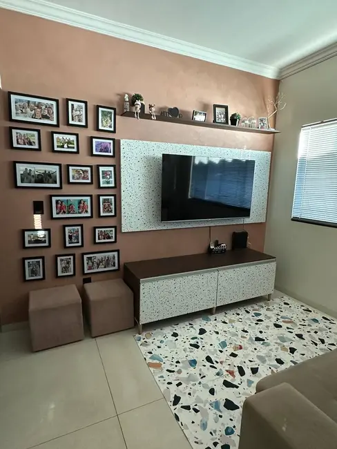 Foto 8 de Casa com 3 quartos à venda, 360m2 em Jardim Rasslem, Dourados - MS