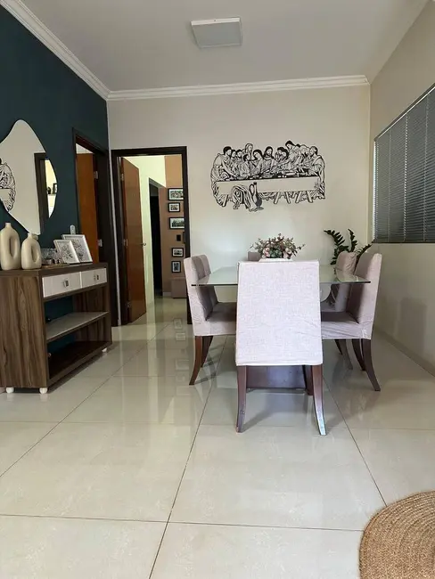 Foto 6 de Casa com 3 quartos à venda, 360m2 em Jardim Rasslem, Dourados - MS