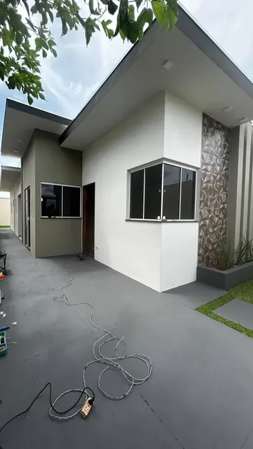 Foto 1 de Casa com 2 quartos à venda, 150m2 em Jardim Cristhais, Dourados - MS