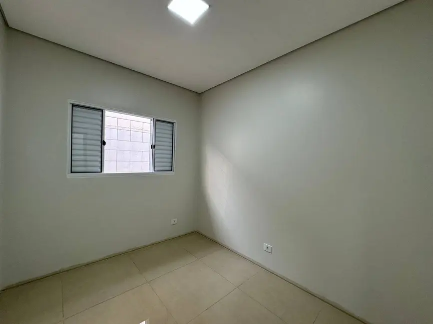 Foto 5 de Casa com 2 quartos à venda, 150m2 em Jardim Cristhais, Dourados - MS