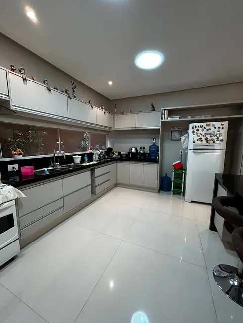 Foto 4 de Casa com 5 quartos à venda, 450m2 em Ecoville, Dourados - MS