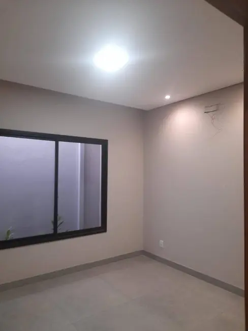 Foto 26 de Casa à venda, 360m2 em Parque Alvorada, Dourados - MS