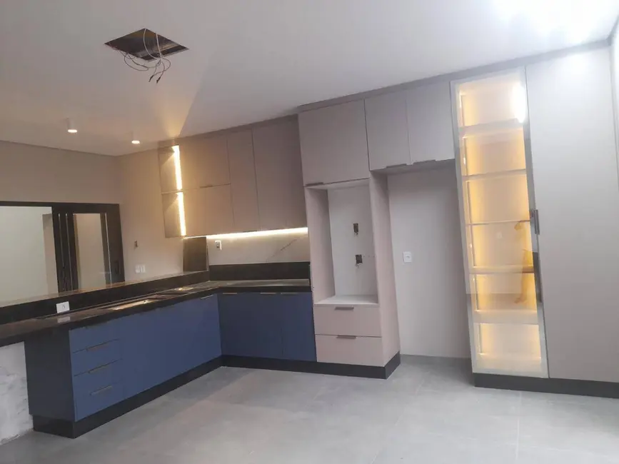 Foto 10 de Casa à venda, 360m2 em Parque Alvorada, Dourados - MS