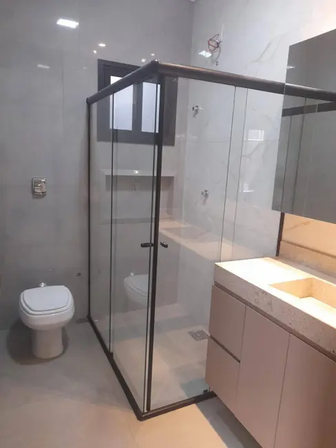 Foto 20 de Casa à venda, 360m2 em Parque Alvorada, Dourados - MS