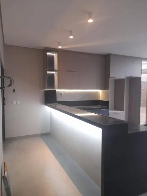 Foto 14 de Casa à venda, 360m2 em Parque Alvorada, Dourados - MS