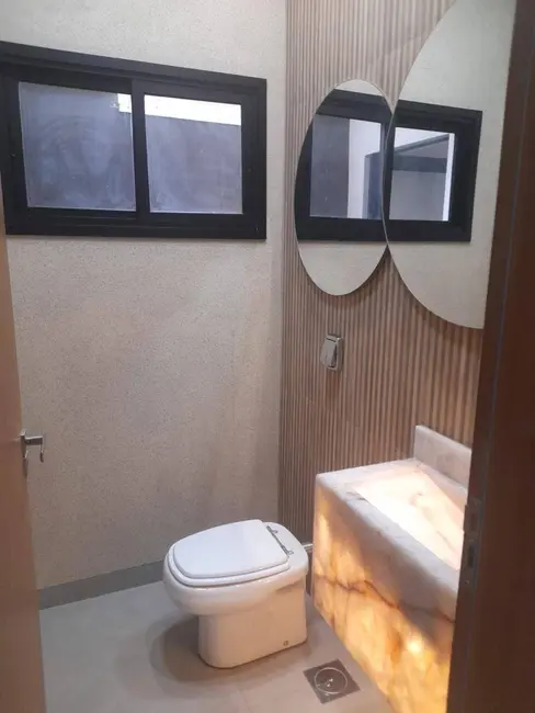 Foto 19 de Casa à venda, 360m2 em Parque Alvorada, Dourados - MS