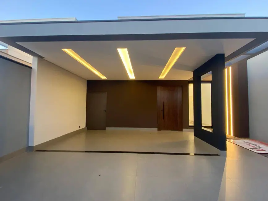 Foto 2 de Casa à venda em Santa Fé, Dourados - MS