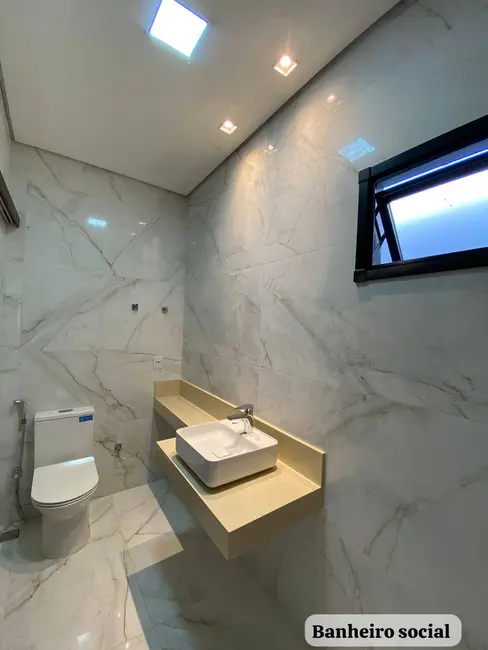 Foto 15 de Casa à venda em Santa Fé, Dourados - MS