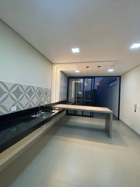 Foto 6 de Casa à venda em Santa Fé, Dourados - MS