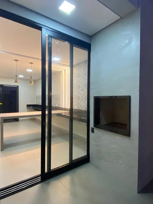 Foto 5 de Casa à venda em Santa Fé, Dourados - MS