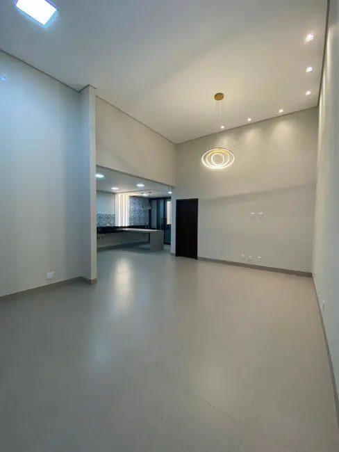 Foto 3 de Casa à venda em Santa Fé, Dourados - MS