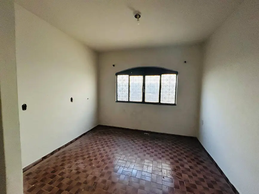 Foto 2 de Casa com 3 quartos à venda, 420m2 em Jardim Flórida, Dourados - MS