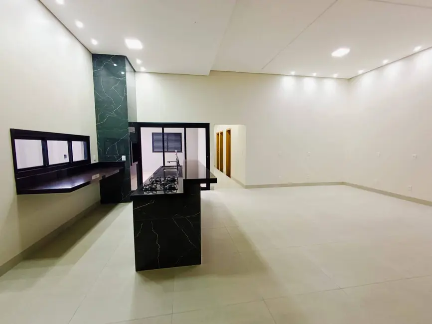 Foto 2 de Casa com 3 quartos à venda, 454m2 em Golden Park, Dourados - MS