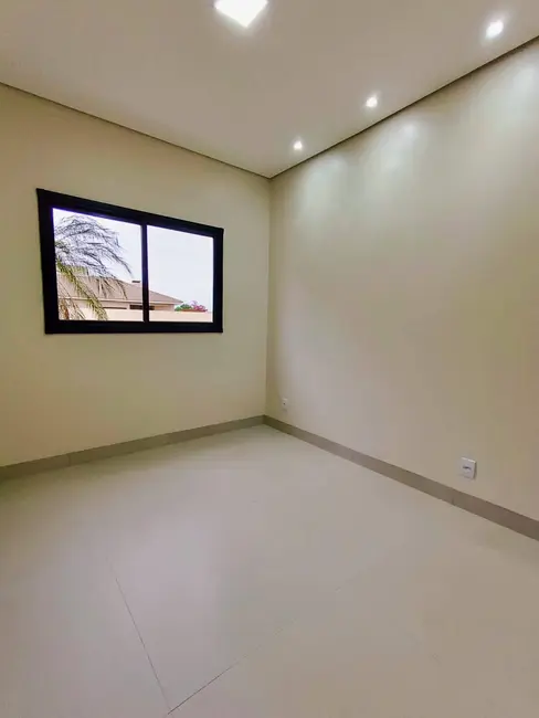 Foto 8 de Casa com 3 quartos à venda, 454m2 em Golden Park, Dourados - MS