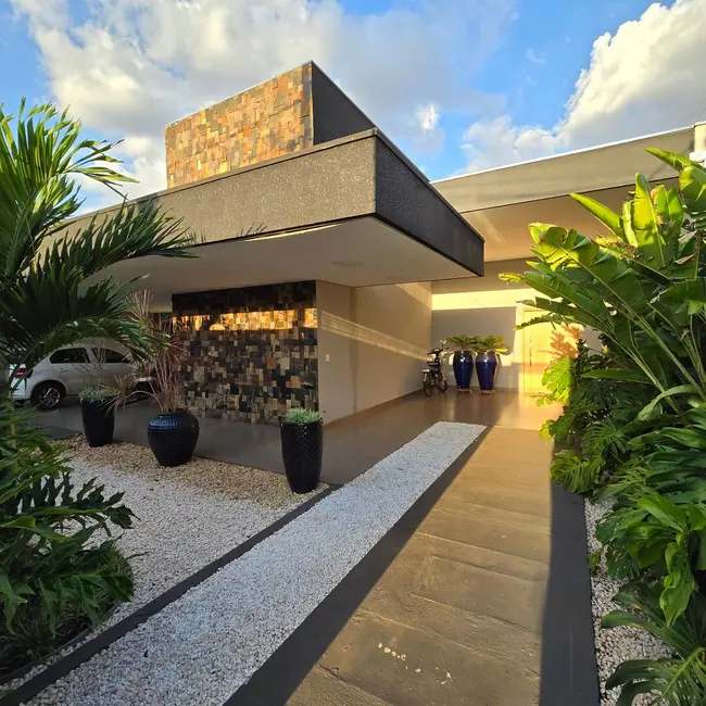 Foto 2 de Casa à venda em Jardim Caramuru, Dourados - MS