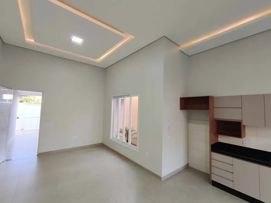 Foto 6 de Casa com 3 quartos à venda, 300m2 em Jardim Cristhais, Dourados - MS