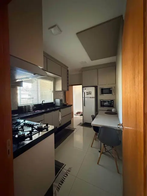 Foto 7 de Casa com 3 quartos à venda, 300m2 em Jardim Cristhais, Dourados - MS