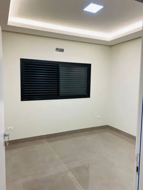 Foto 7 de Casa à venda em Jardim Cristhais, Dourados - MS