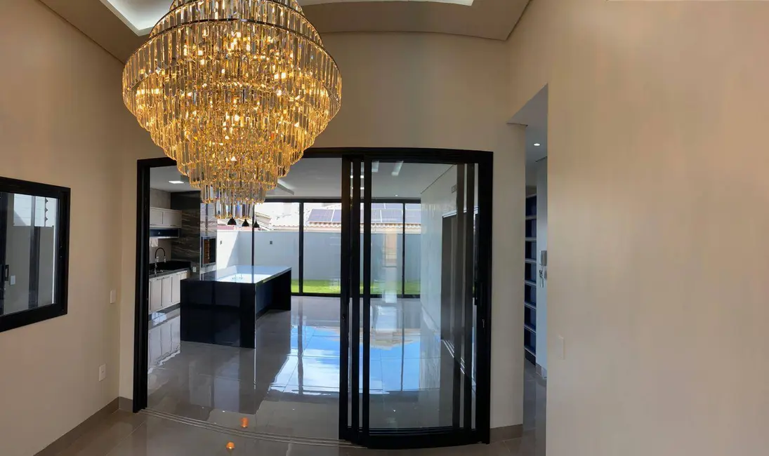 Foto 4 de Casa à venda em Jardim Cristhais, Dourados - MS