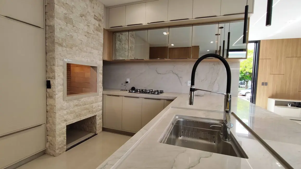 Foto 8 de Casa com 3 quartos à venda, 300m2 em Porto Madero, Dourados - MS