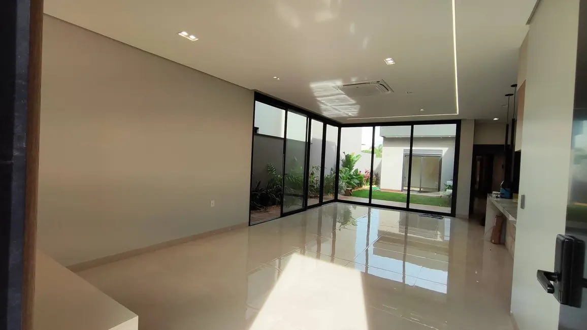 Foto 3 de Casa com 3 quartos à venda, 300m2 em Porto Madero, Dourados - MS