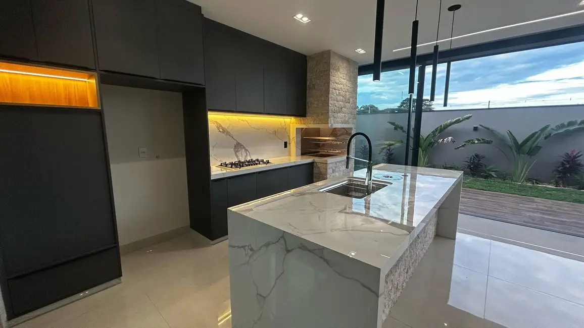 Foto 6 de Casa com 3 quartos à venda, 483m2 em Dourados - MS