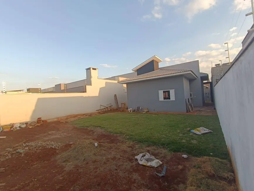 Foto 4 de Casa à venda em Jardim Cristhais, Dourados - MS