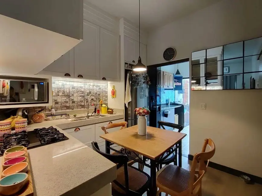 Foto 3 de Casa à venda em Jardim Rasslem, Dourados - MS