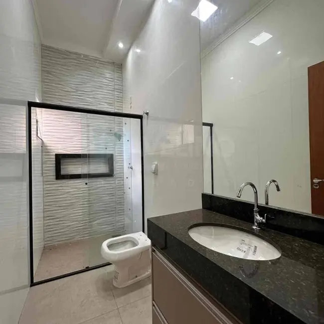 Foto 9 de Casa à venda em Dourados - MS