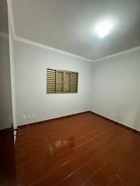 Foto 3 de Casa à venda em Parque Alvorada, Dourados - MS