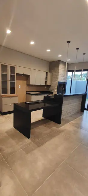 Foto 9 de Casa com 3 quartos à venda, 324m2 em Dourados - MS