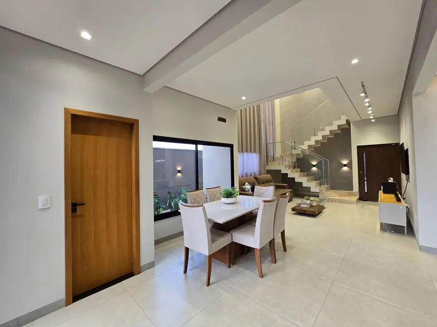 Foto 8 de Casa com 3 quartos à venda, 252m2 em Porto Seguro, Dourados - MS