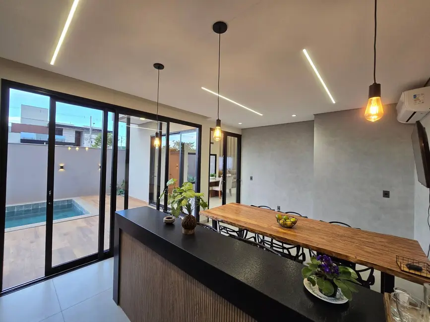 Foto 4 de Casa com 3 quartos à venda, 252m2 em Porto Seguro, Dourados - MS