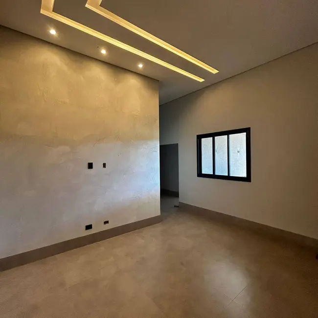 Foto 2 de Casa com 3 quartos à venda, 252m2 em Porto Seguro, Dourados - MS