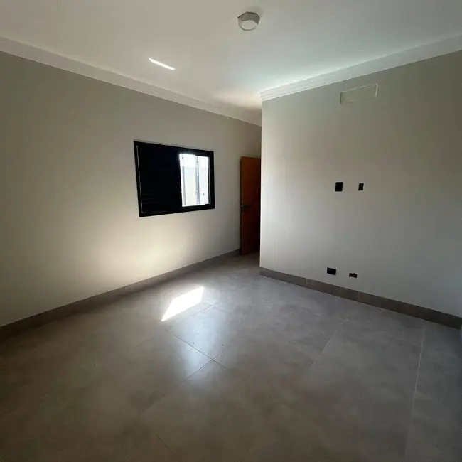 Foto 5 de Casa com 3 quartos à venda, 252m2 em Porto Seguro, Dourados - MS