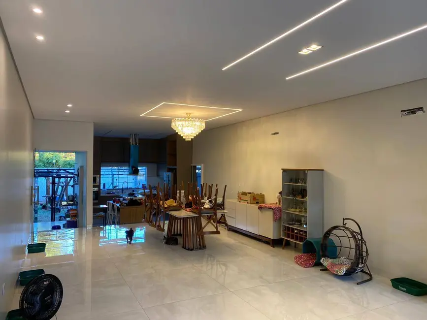 Foto 8 de Casa com 3 quartos à venda, 300m2 em Portal de Dourados, Dourados - MS