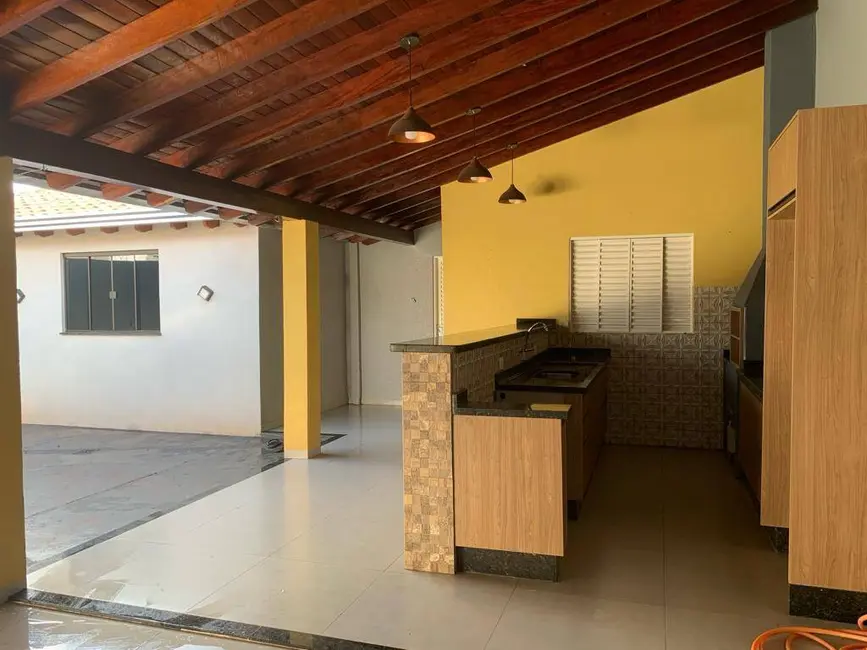 Foto 4 de Casa à venda em Dourados - MS