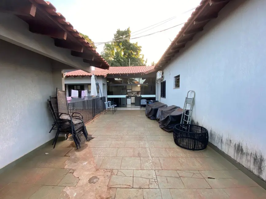 Foto 5 de Casa com 3 quartos à venda, 300m2 em Jardim Europa, Dourados - MS