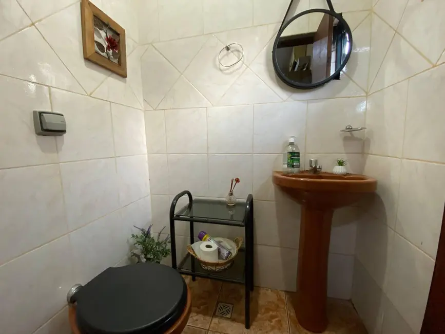 Foto 3 de Casa com 3 quartos à venda, 300m2 em Jardim Europa, Dourados - MS