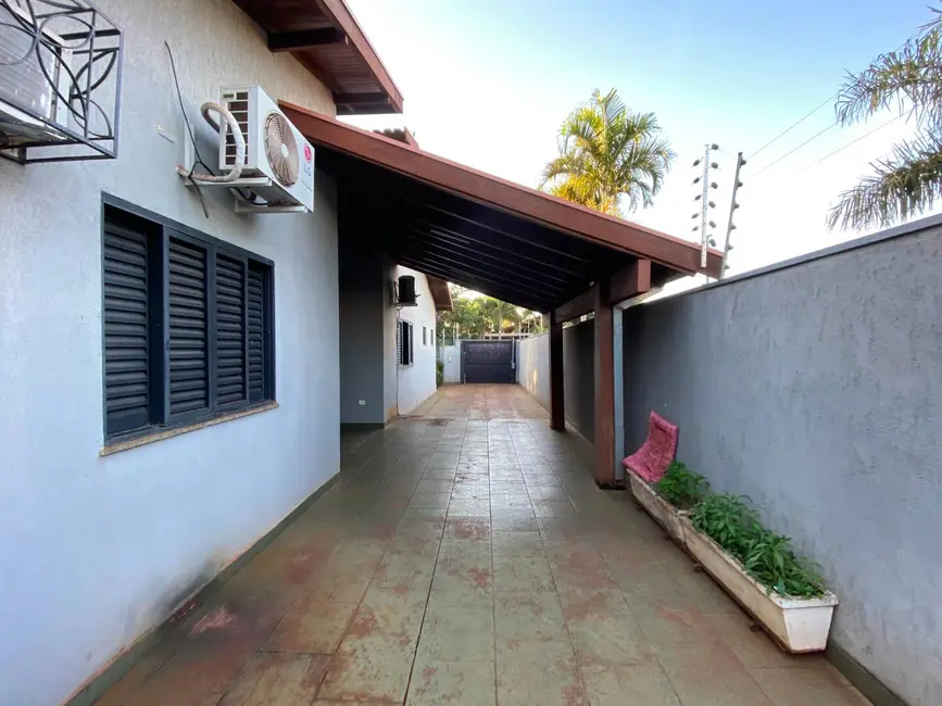 Foto 4 de Casa com 3 quartos à venda, 300m2 em Jardim Europa, Dourados - MS