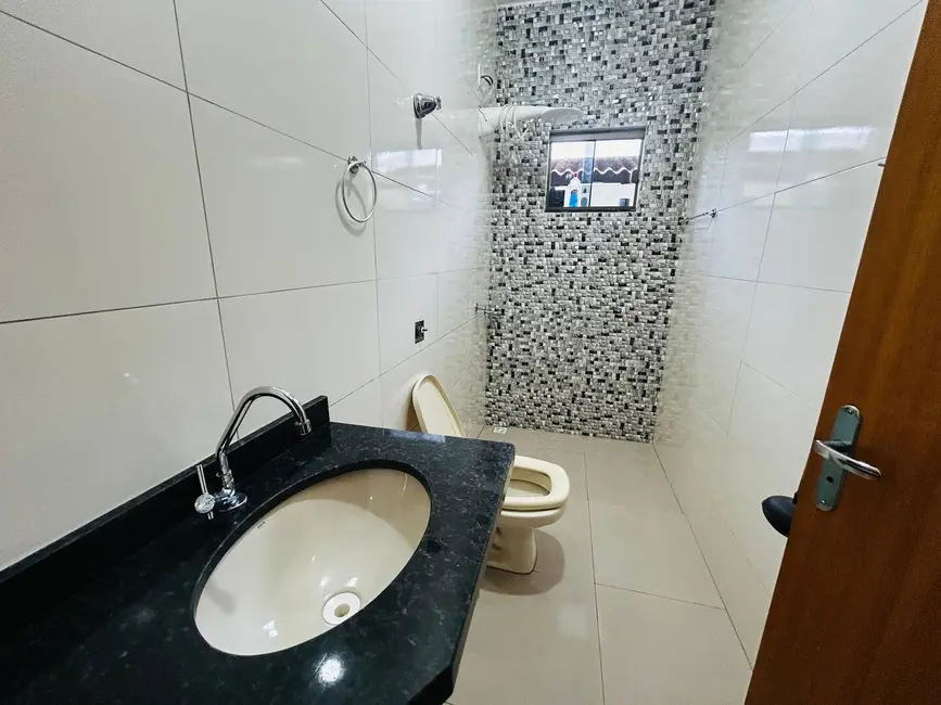 Foto 3 de Casa com 3 quartos à venda, 180m2 em Jardim Guaicurus, Dourados - MS