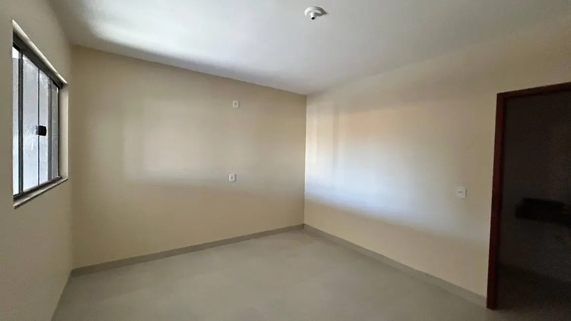 Foto 2 de Casa com 3 quartos à venda, 180m2 em Jardim Guaicurus, Dourados - MS