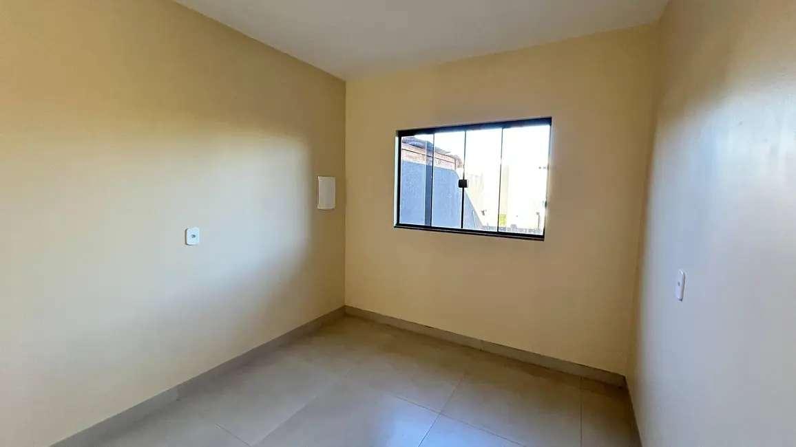 Foto 3 de Casa com 3 quartos à venda, 180m2 em Jardim Guaicurus, Dourados - MS