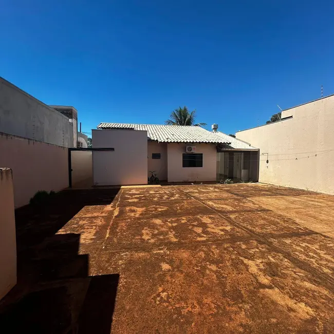 Foto 3 de Casa com 3 quartos à venda, 360m2 em Parque Alvorada, Dourados - MS